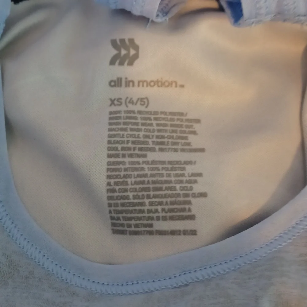 all in motion‎ kids athletic top size XS(4/5)